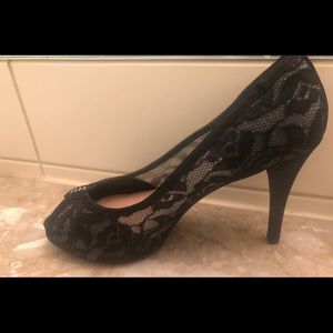 Cocktail black lace heels